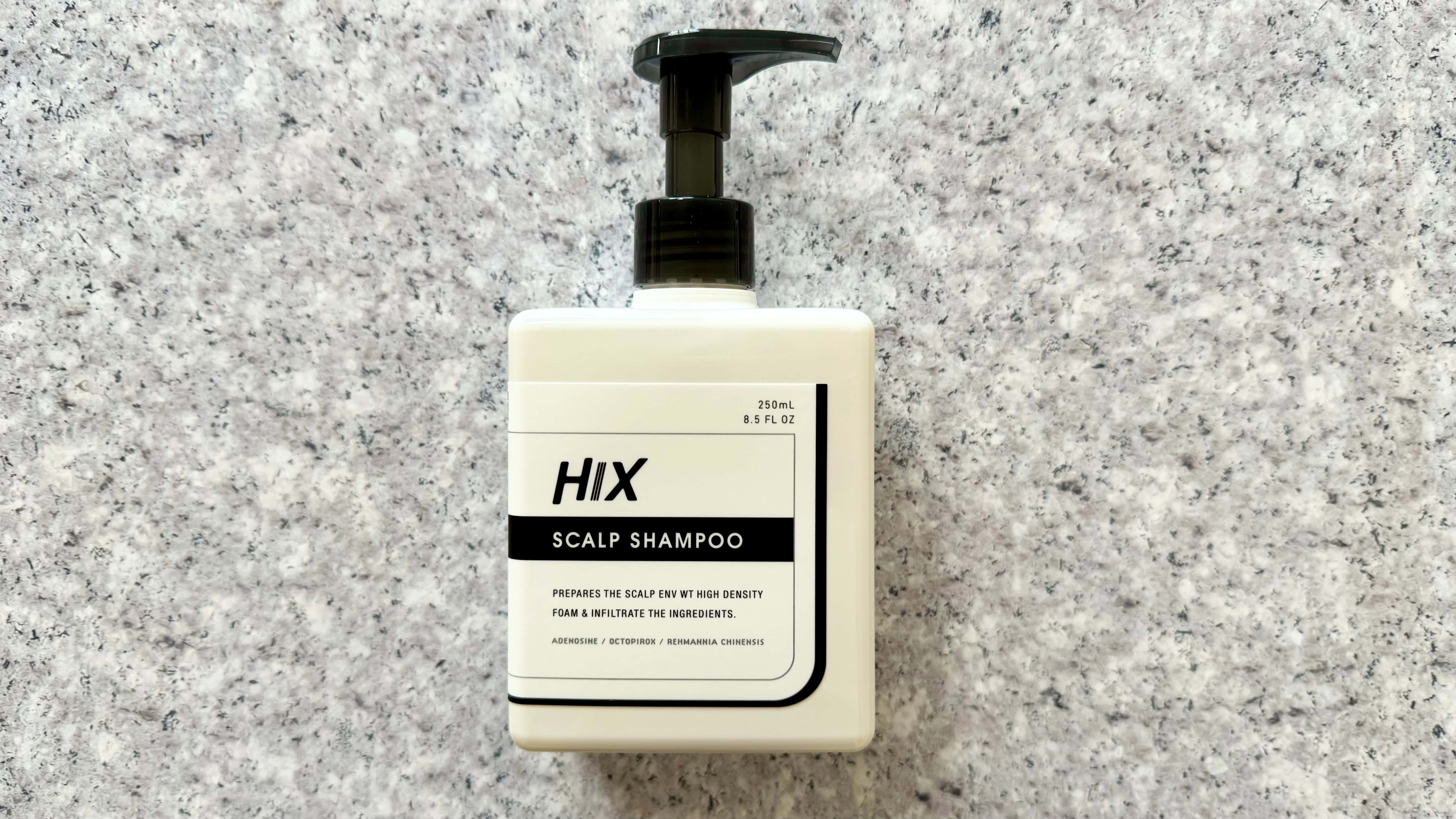 ヒックススカルプシャンプーのパッケージ