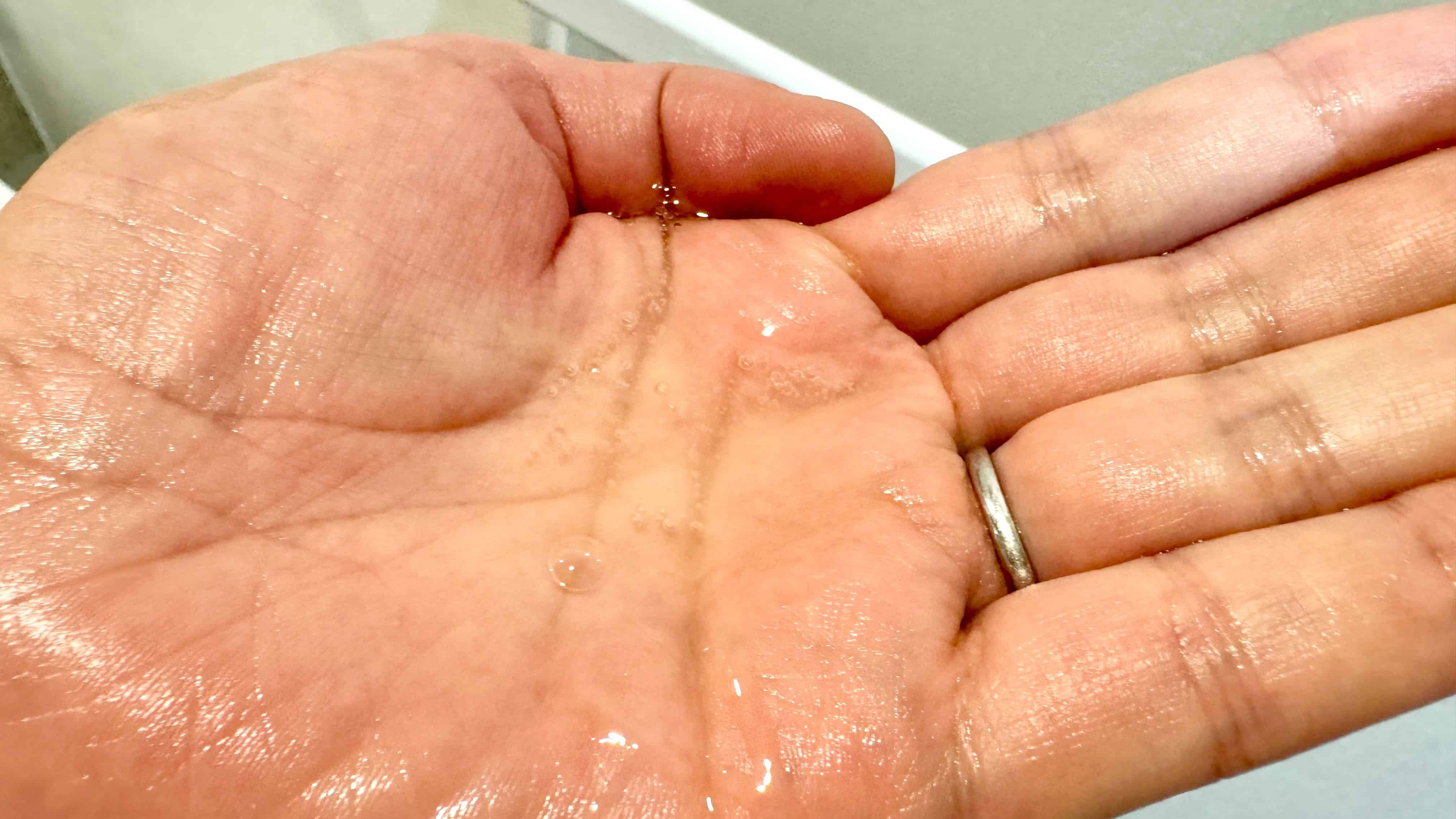 ヒックススカルプシャンプーのテクスチャ