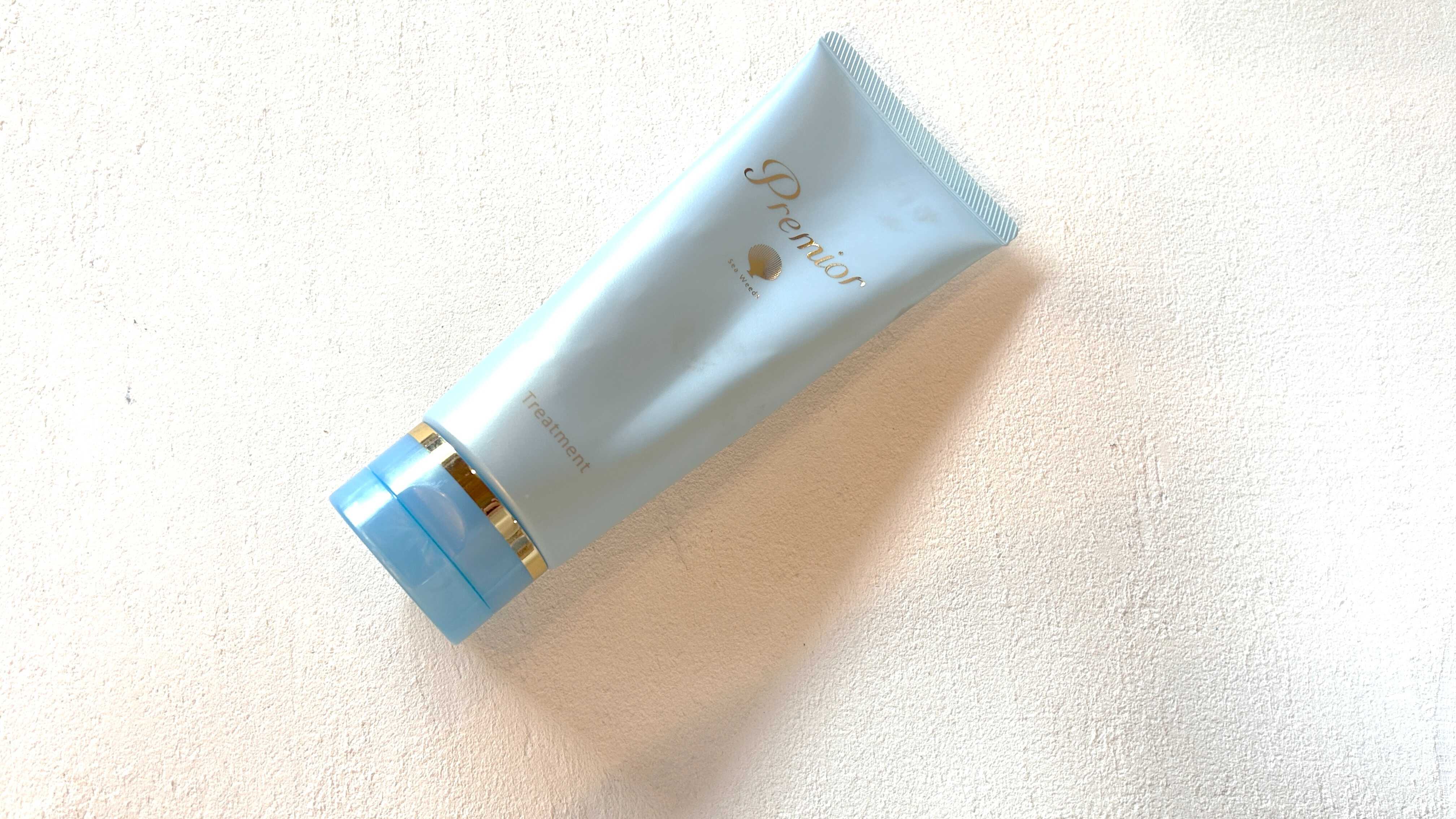 ラサーナプレミオールトリートメントのパッケージ